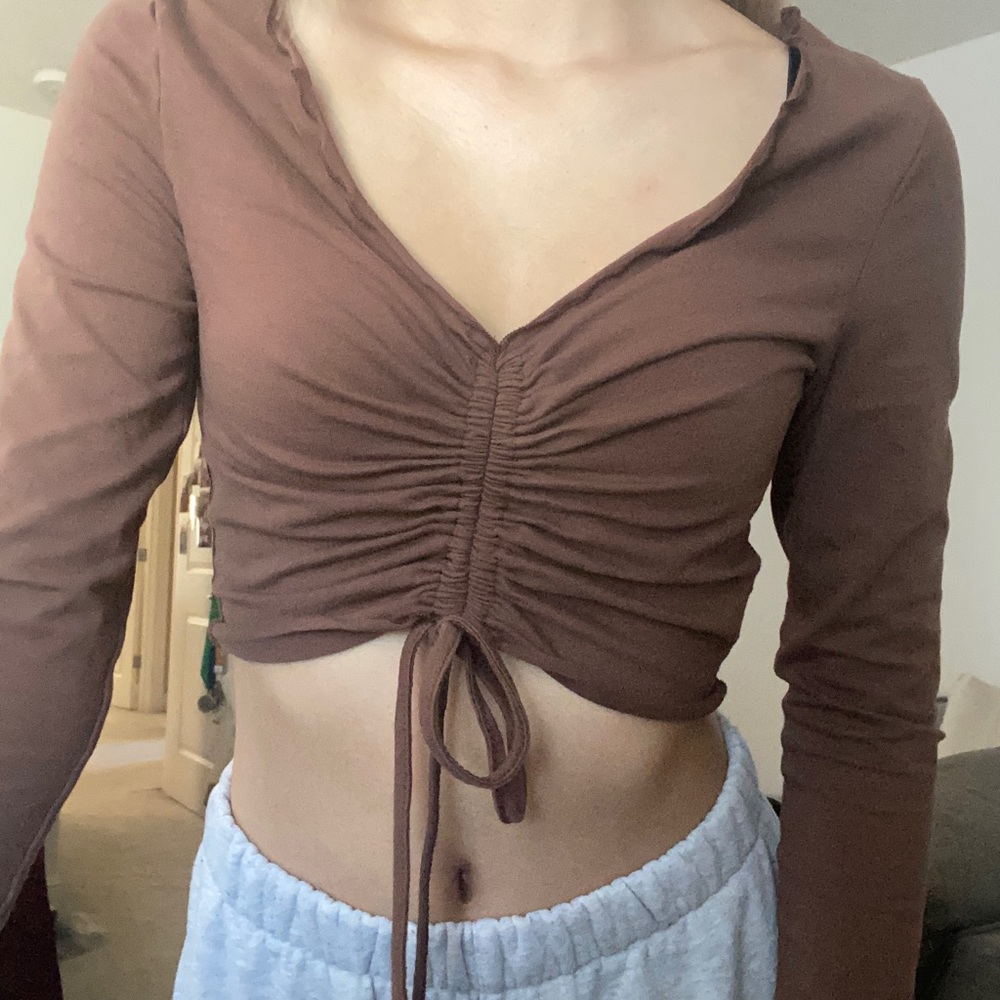Brown long sleeve ruched crop top